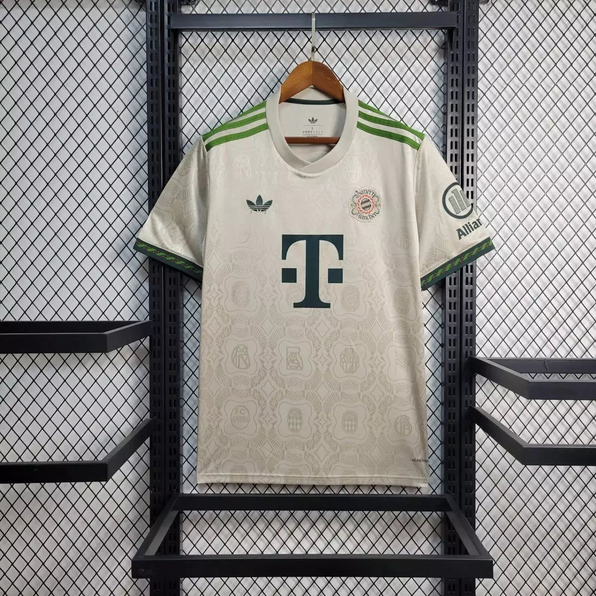 Bayern Munich Weisn 2025/26