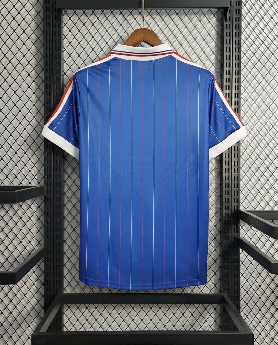 France Home 1982